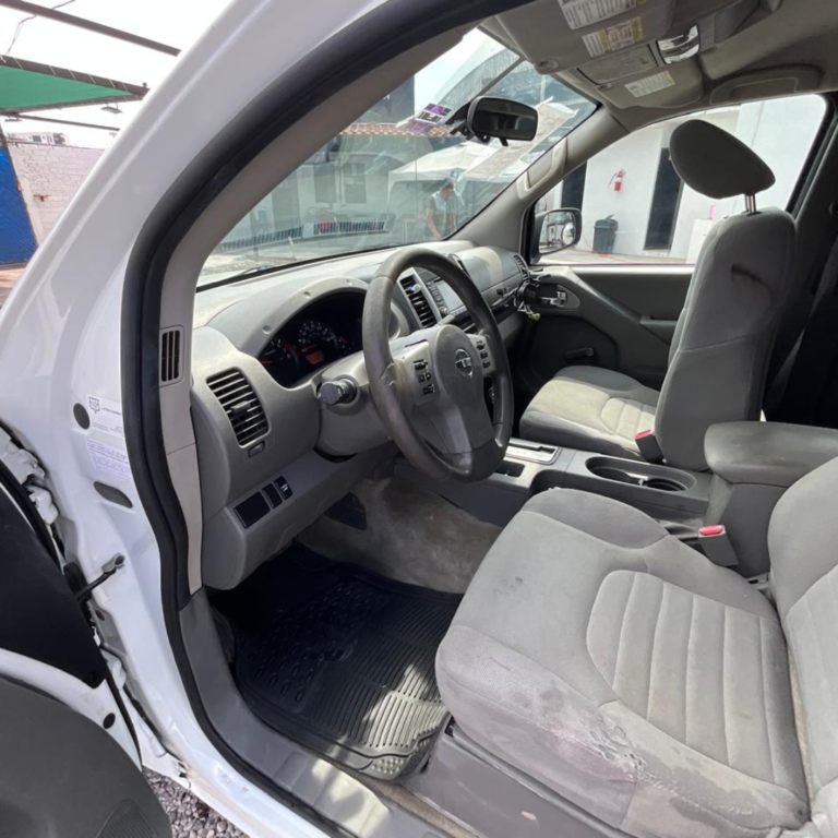 NISSAN FRONTIER 2017-JULIO (2)